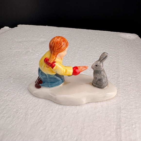 Department 56 Snow Village Christmas Children Playing In The Snow - 6 pieces - Picture 3 of 16